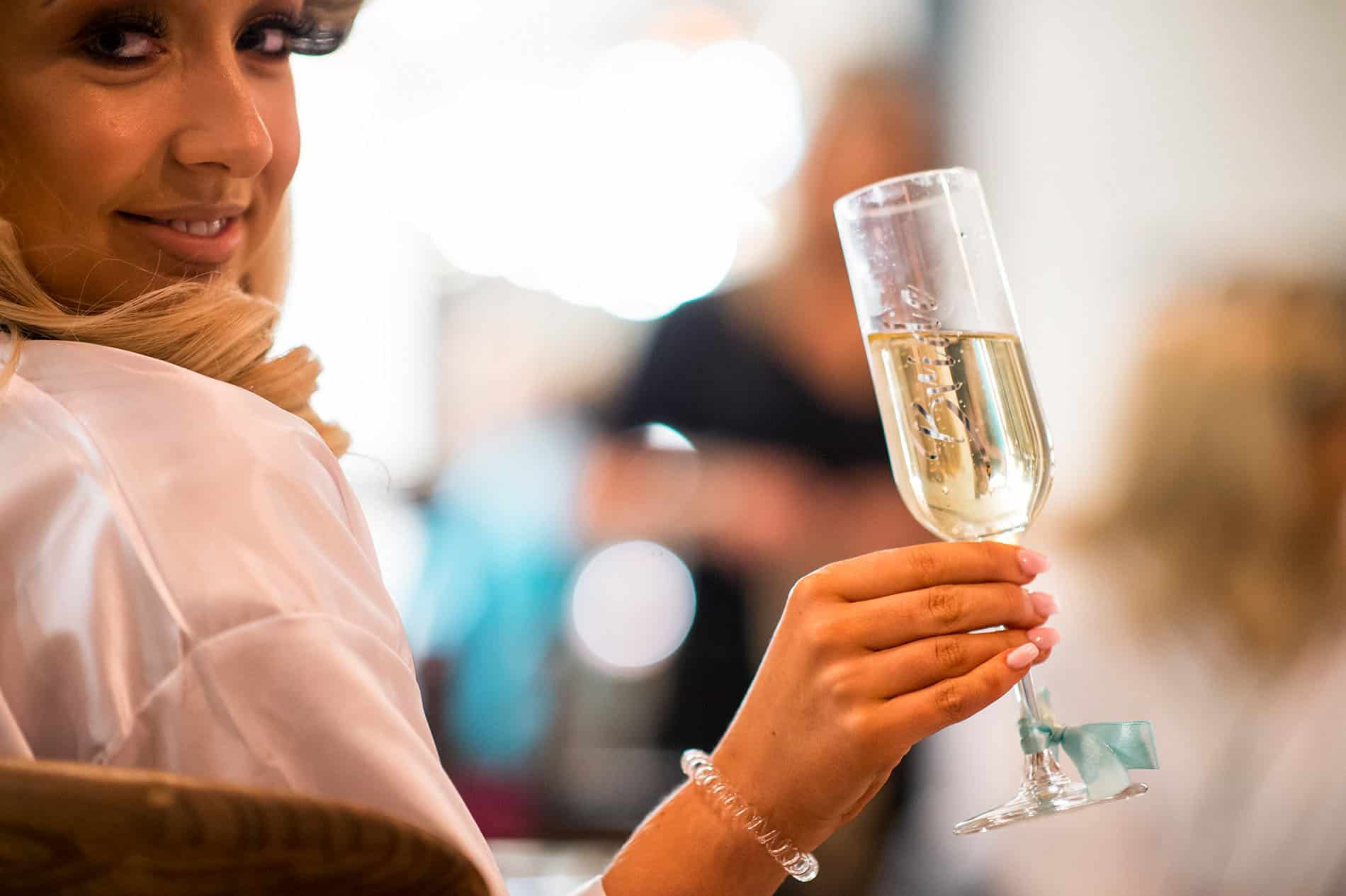 sammi dan mill barns wedding photography philip james