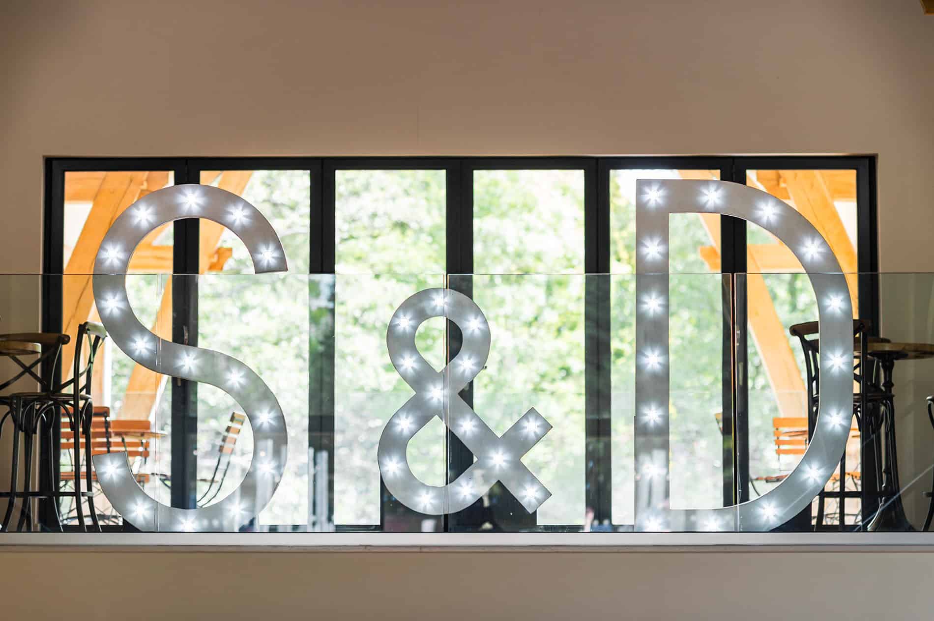 sammi dan mill barns wedding photography philip james