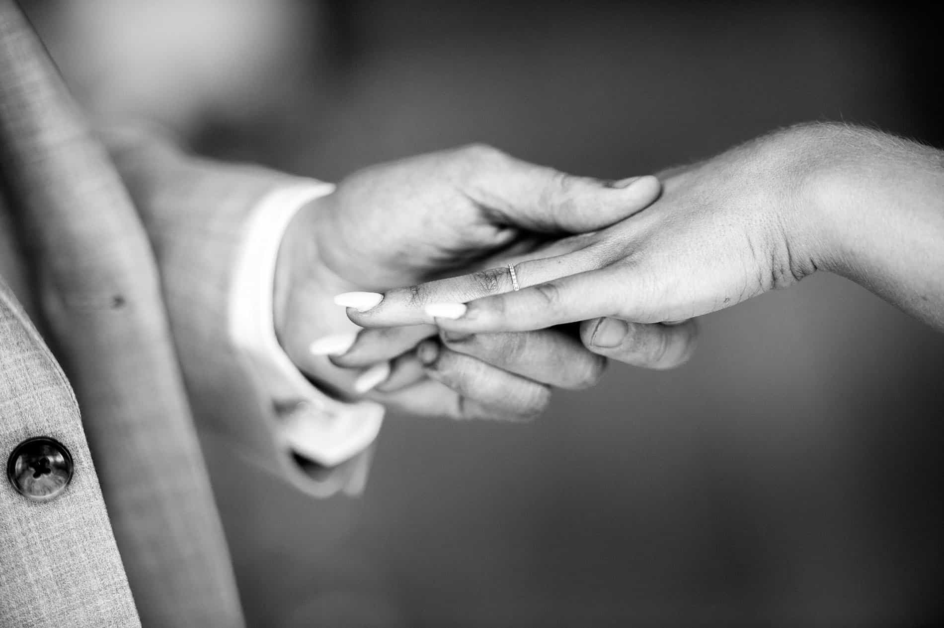 sammi dan mill barns wedding photography philip james