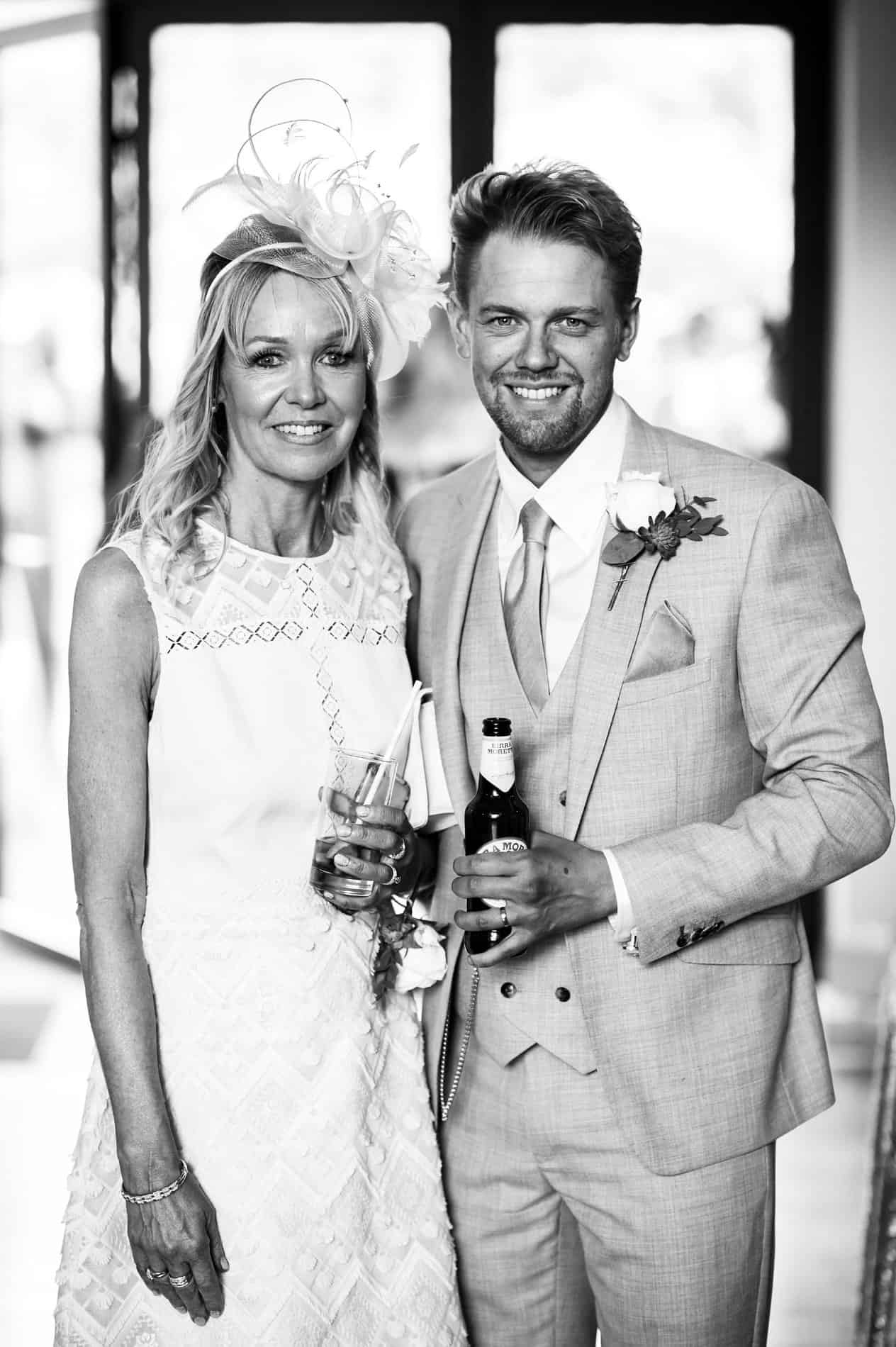 sammi dan mill barns wedding photography philip james