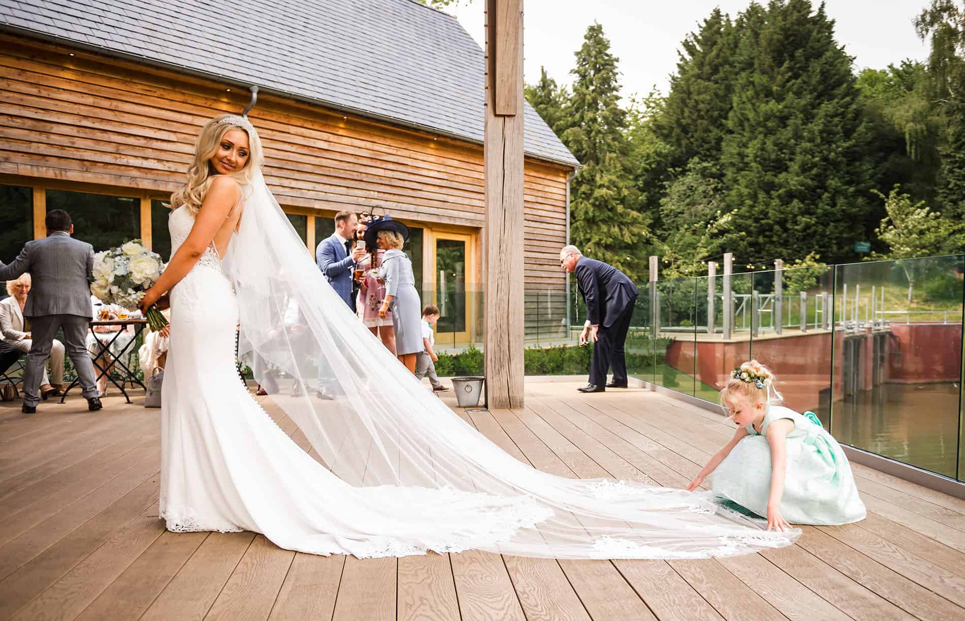 sammi dan mill barns wedding photography philip james