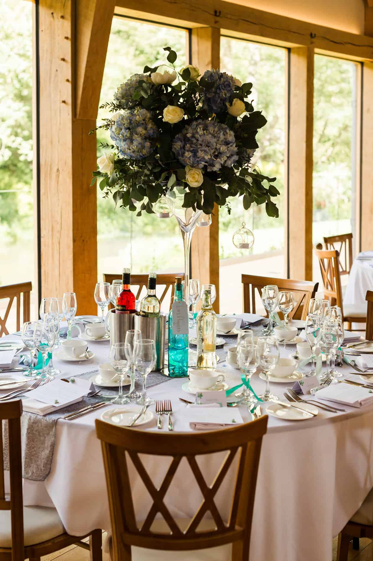 sammi dan mill barns wedding photography philip james