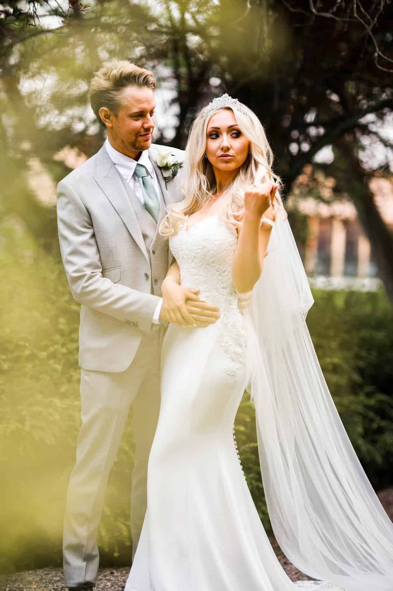 sammi dan mill barns wedding photography philip james