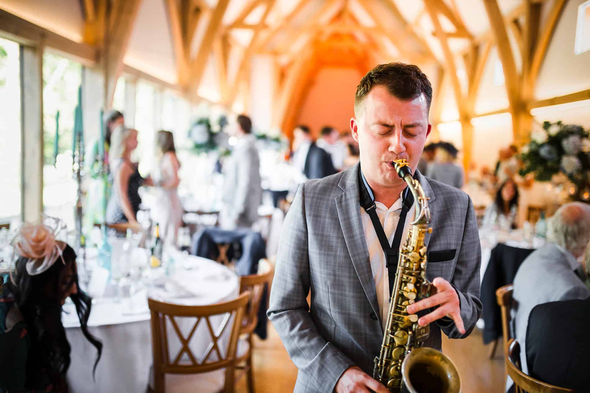 sammi dan mill barns wedding photography philip james