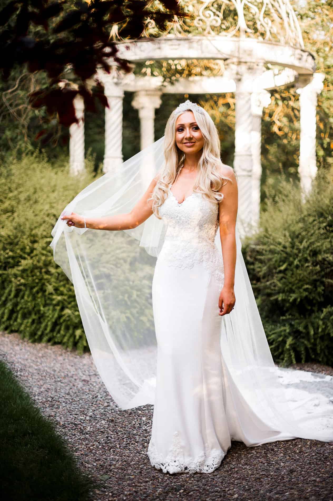 sammi dan mill barns wedding photography philip james