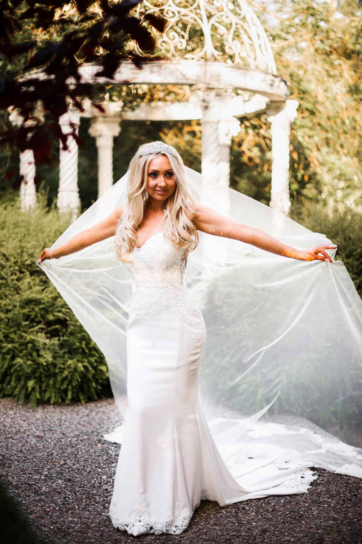 sammi dan mill barns wedding photography philip james