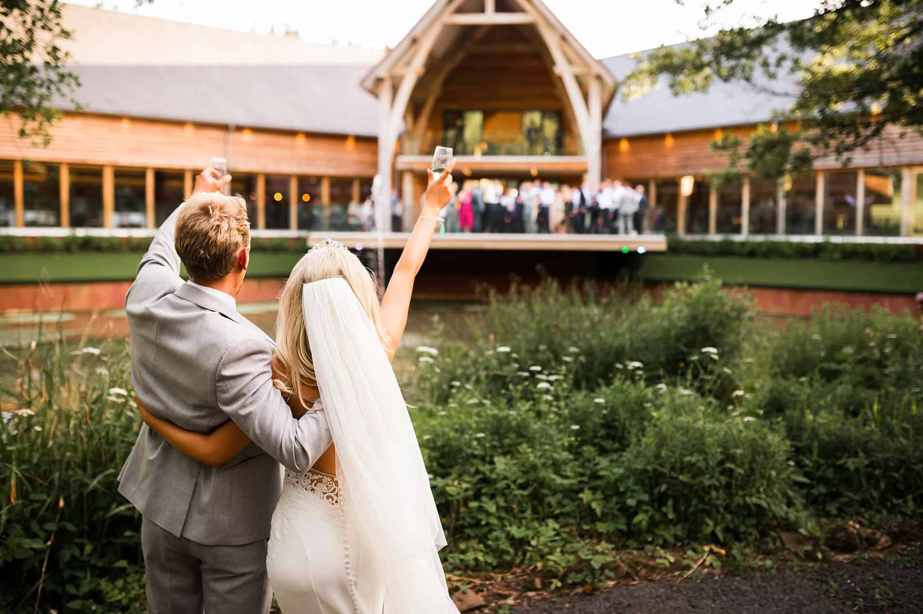 sammi dan mill barns wedding photography philip james
