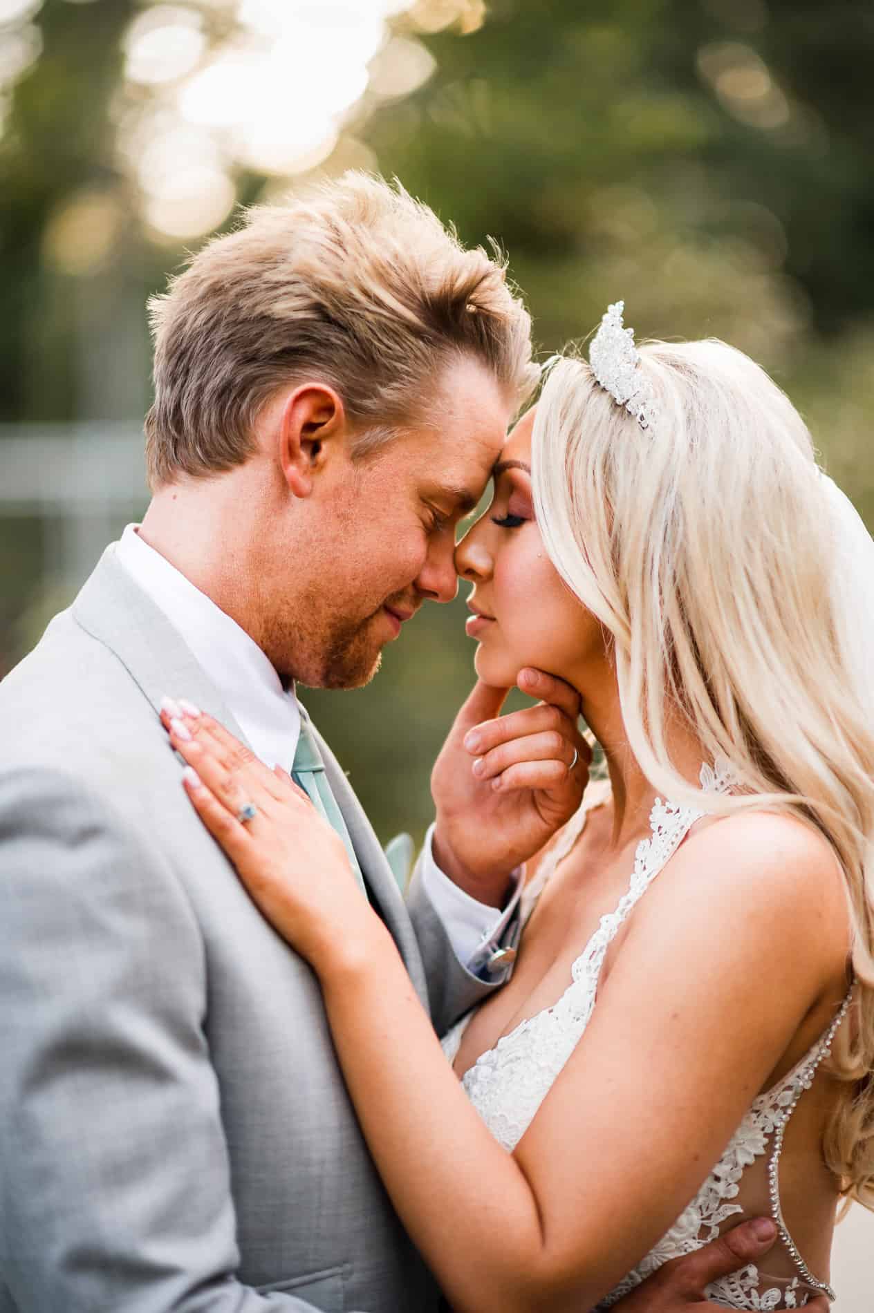 sammi dan mill barns wedding photography philip james